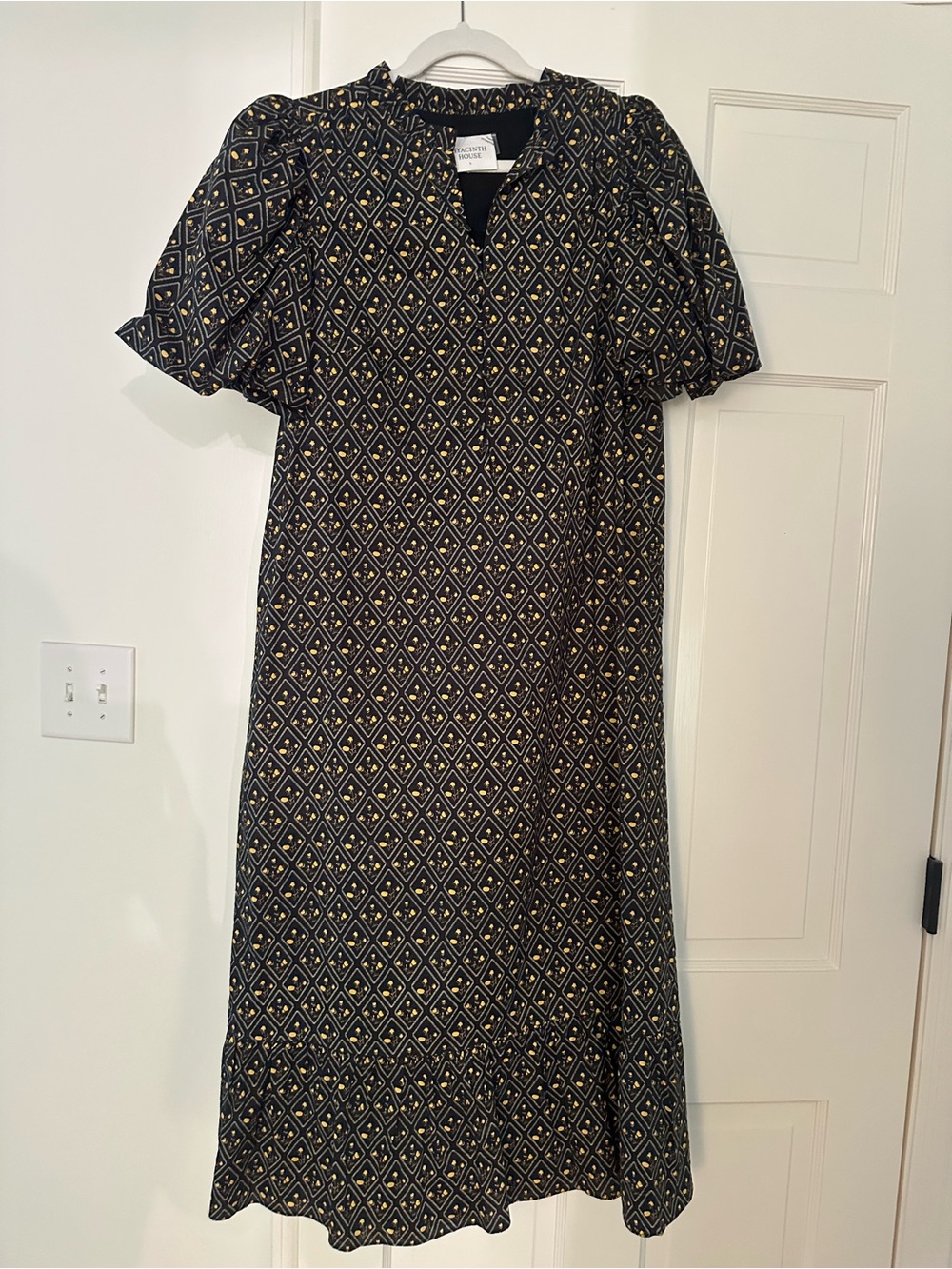 Hyacinth House Black Geometric Midi Dress with Puff Sleeves